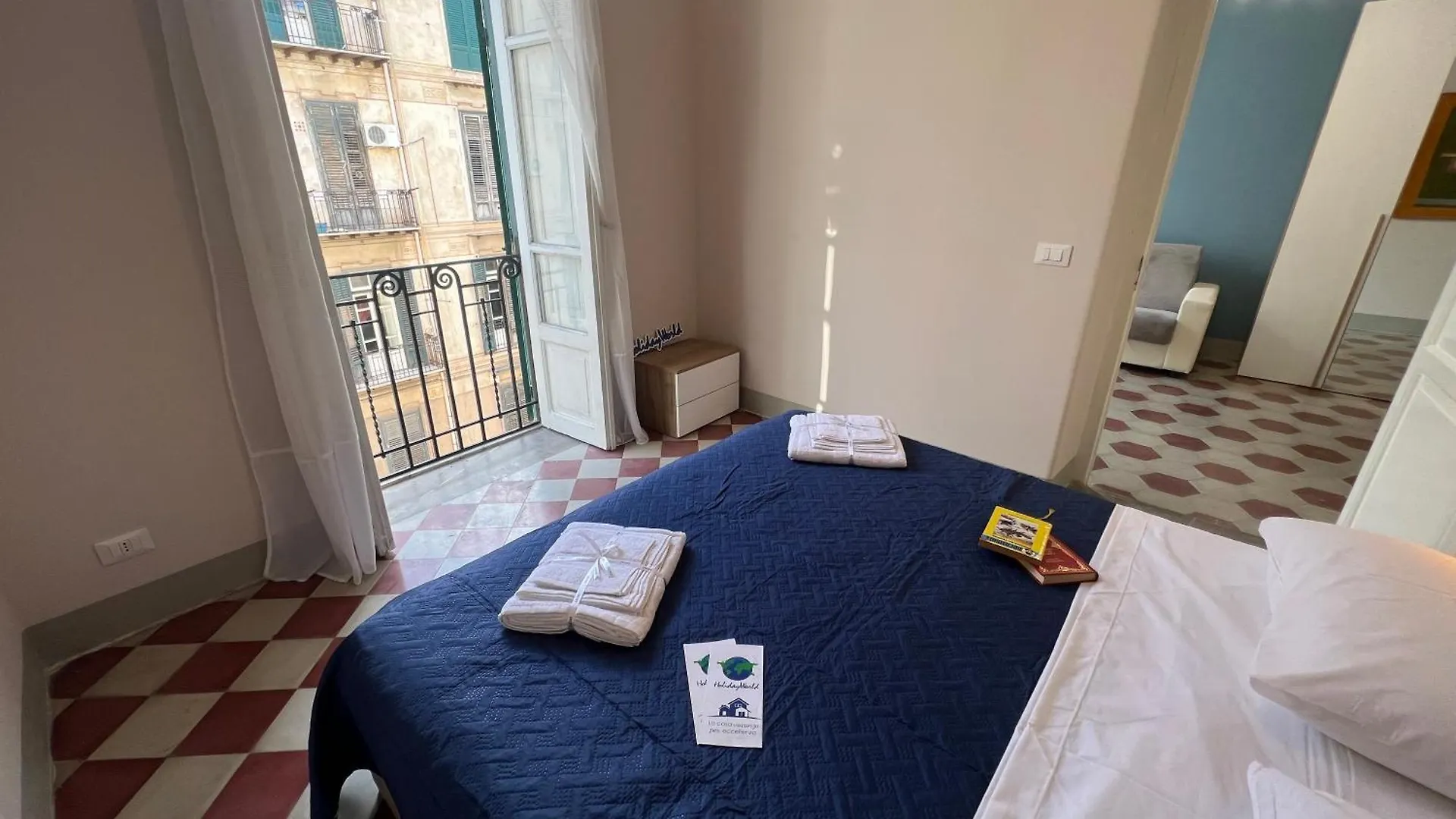 Apartamento La Casa Del Marchingegno By Holiday World Palermo Itália